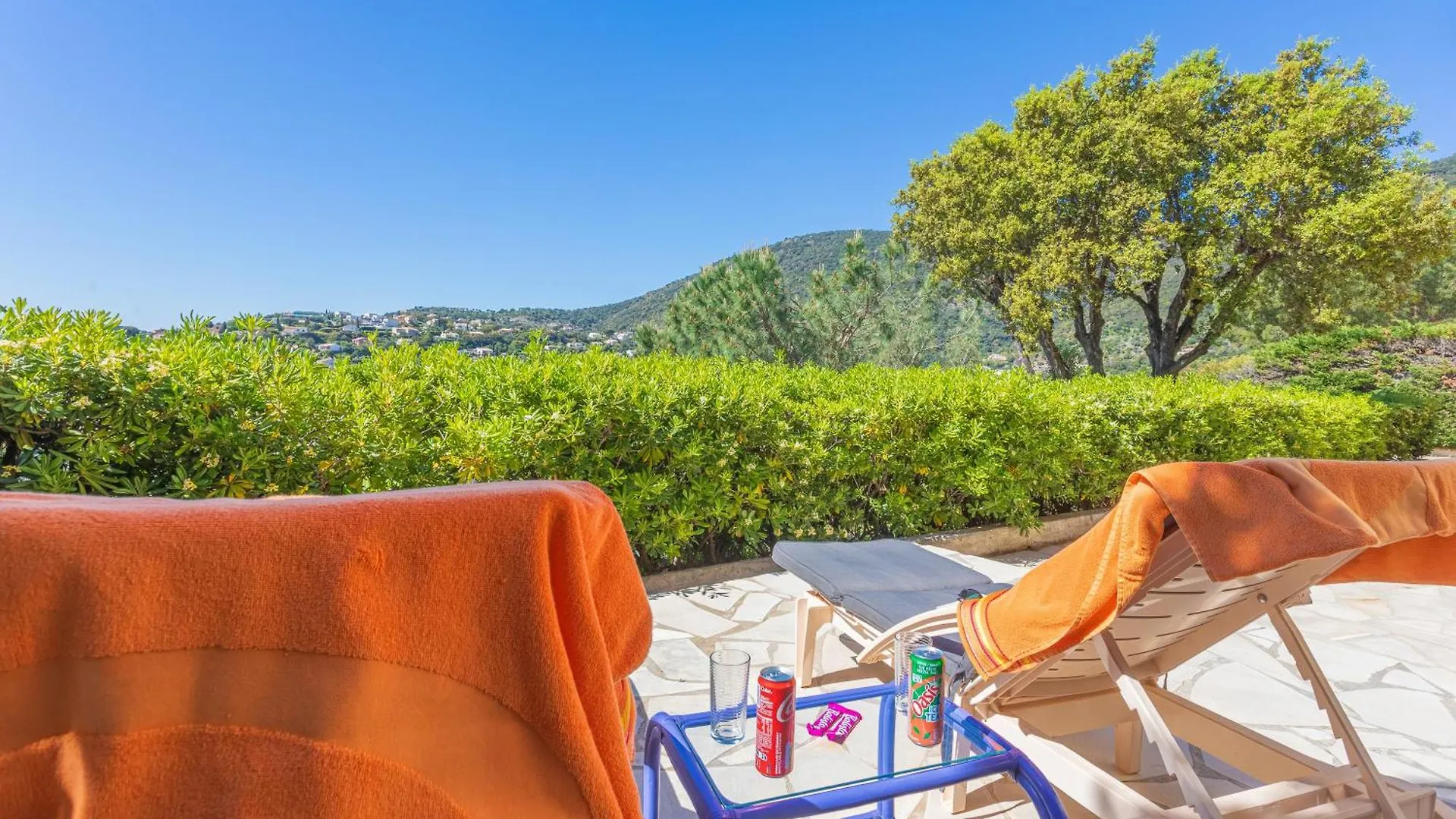 Appart Rez De Jardin Vue Mer Cavalaire-sur-Mer