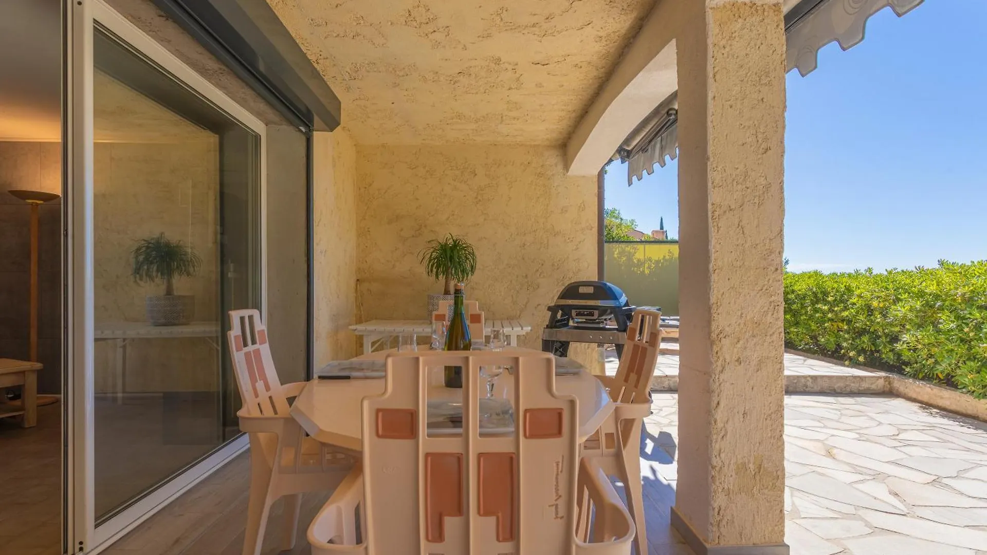 Appart Rez De Jardin Vue Mer Cavalaire-sur-Mer Appartamento