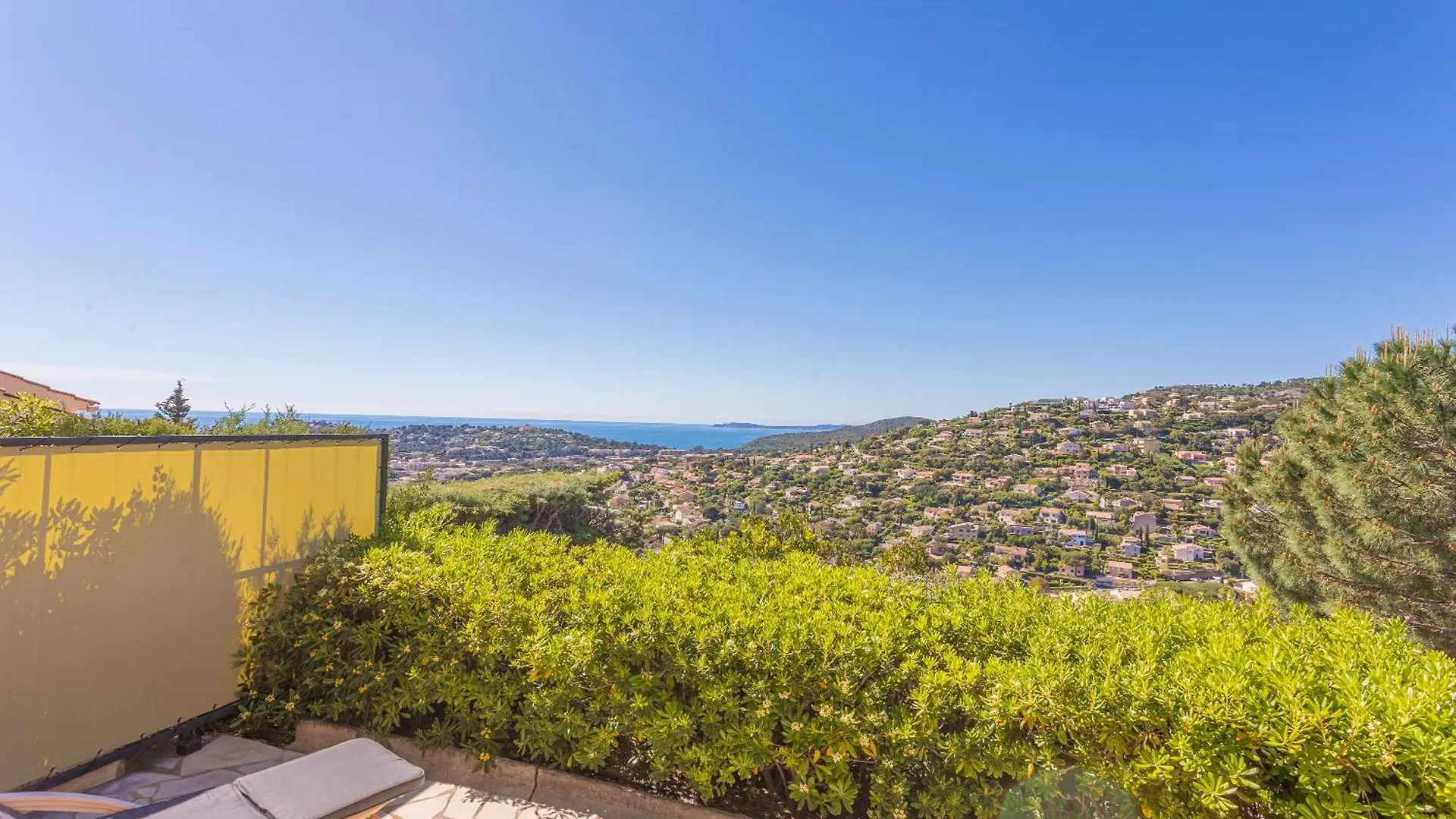 Appart Rez De Jardin Vue Mer Cavalaire-sur-Mer 0*,
